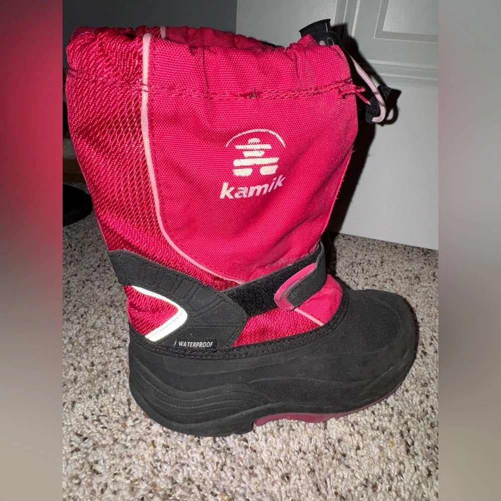 Kamik Kids' Fuchsia and Black Snow Boots